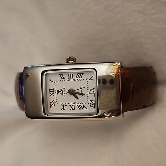 3/$30 VTG VERUCCI 1990s Bracelet Watch - Picture 4 of 6